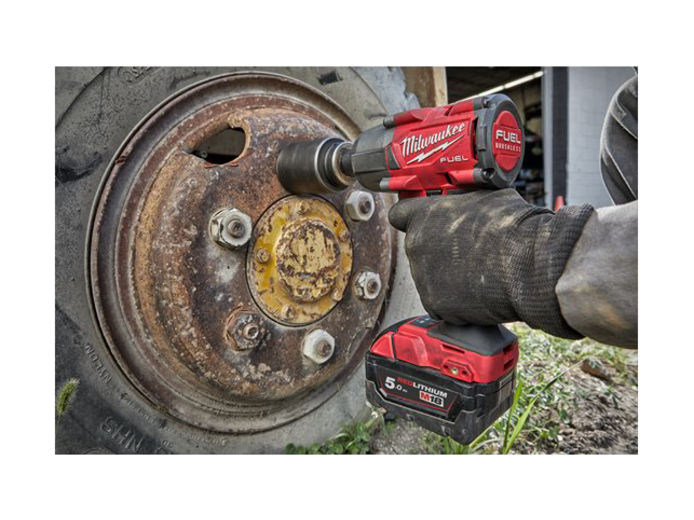 Milwaukee M18 FUEL™ 1/2インチ 745Nm インパクトレンチ (充電器 