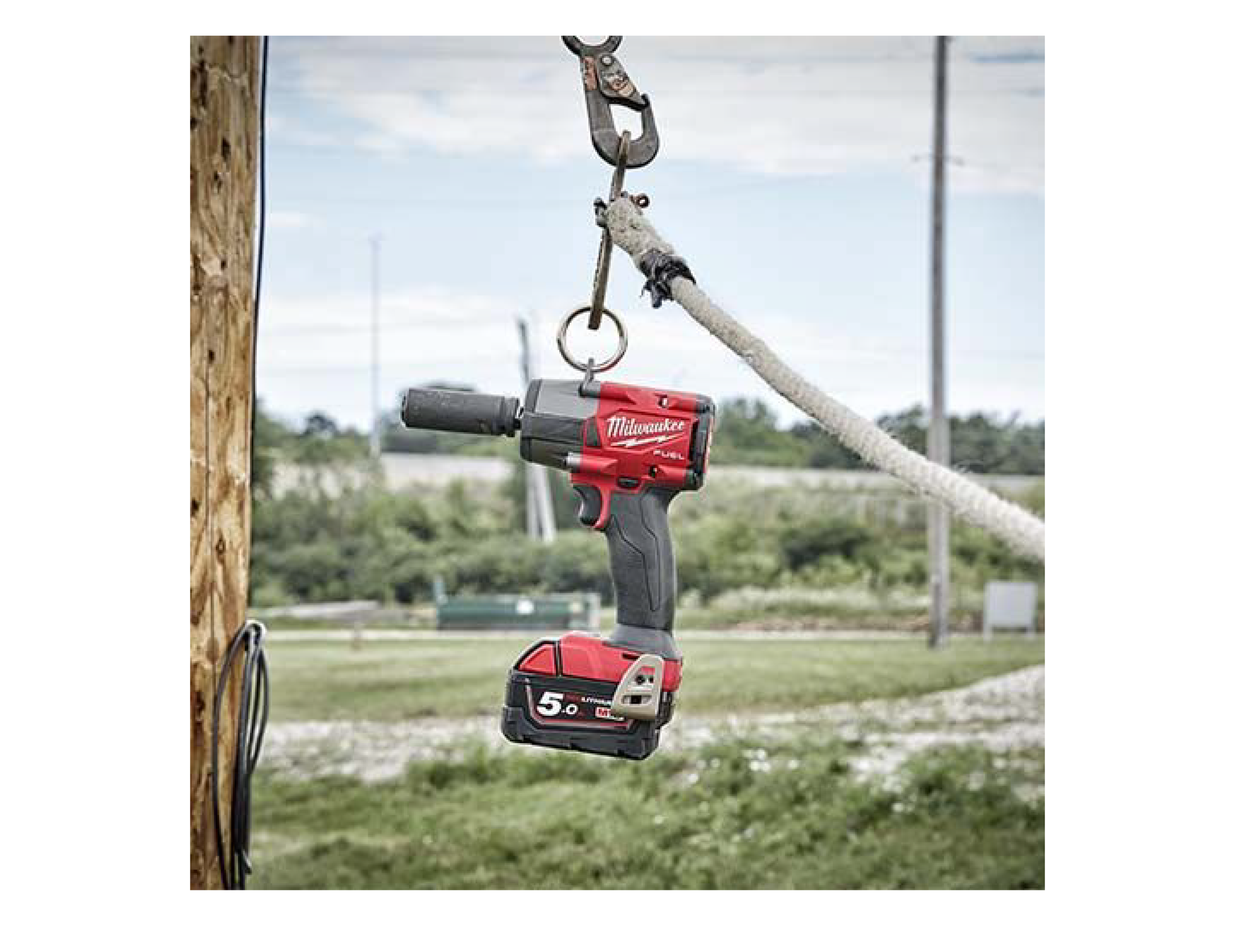 Milwaukee M18 FUEL™ 1/2インチ 745Nm インパクトレンチ (充電器 